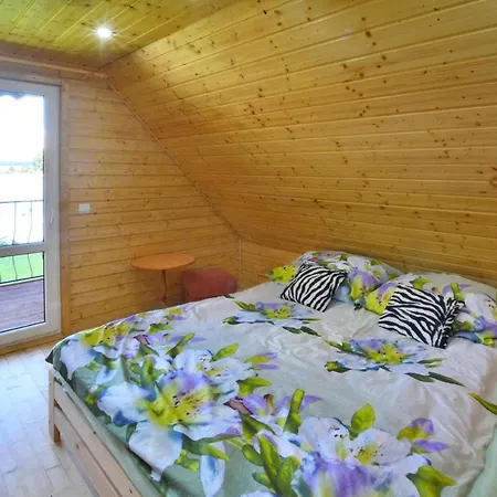 Tatil Evi Large Holiday Home With A Lake View