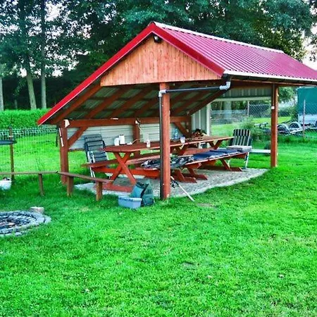 Large Holiday Home With A Lake View *