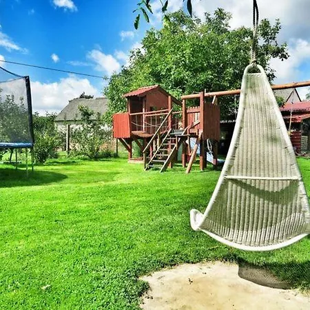 Tatil Evi Large Holiday Home With A Lake View